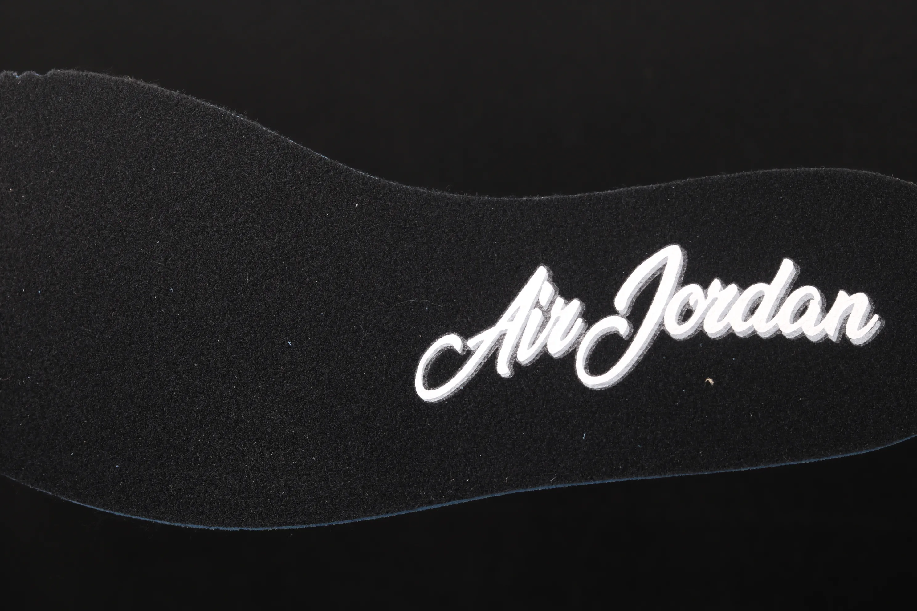 All Categories Air Jordan Jordan Series Basketball Shoes Air Jordan 1 Mid Air Jordan 1 Mid AJ1 Joe 1 Silk Earl Embroidery Thread Hook Mid-top Basketball Shoes 852542-011